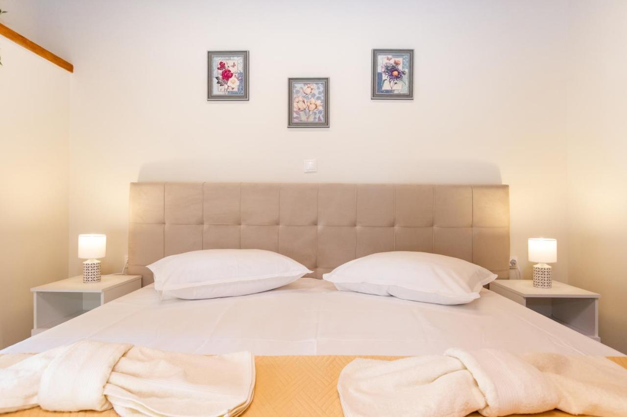 Odisseus Old Town Apartment Corfu  Экстерьер фото